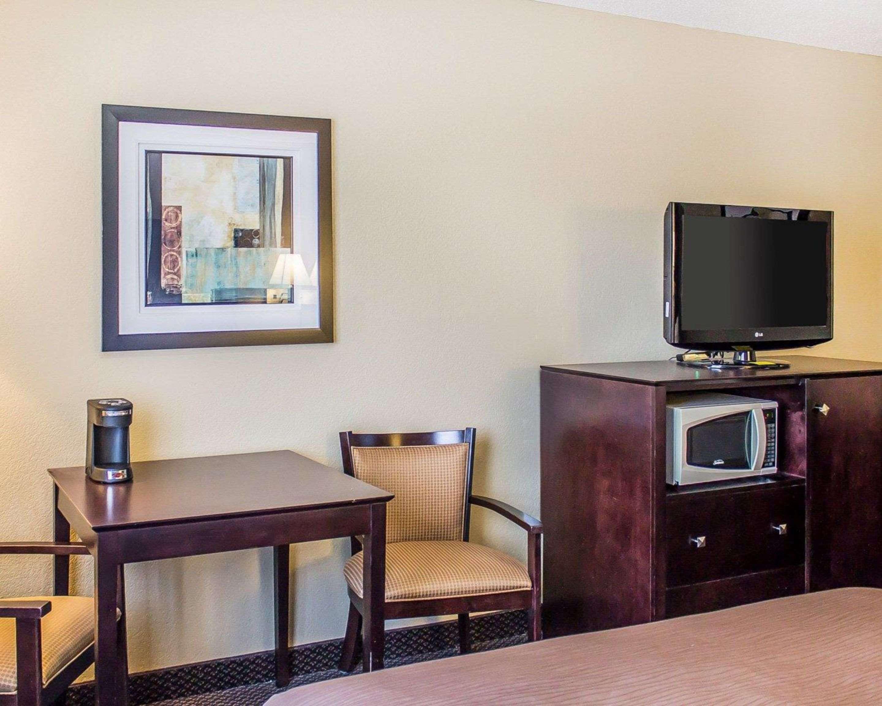 Quality Inn & Suites Sturgeon Bay Exterior foto