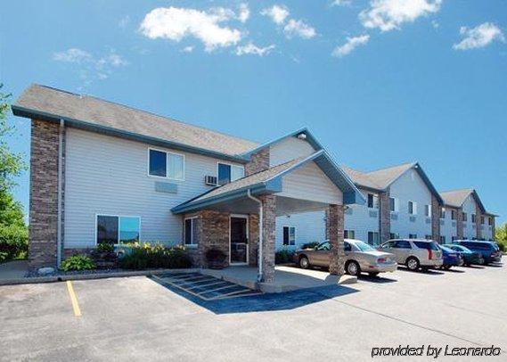 Quality Inn & Suites Sturgeon Bay Exterior foto